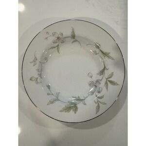 Four Crown China, Japan Cherbourg 332